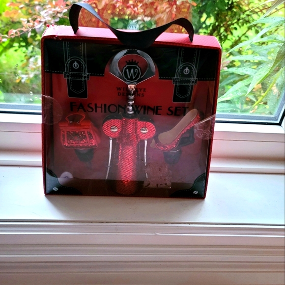 Wild Eye Designs Fashion Wine Set Crimson Red - Picture 6 of 10